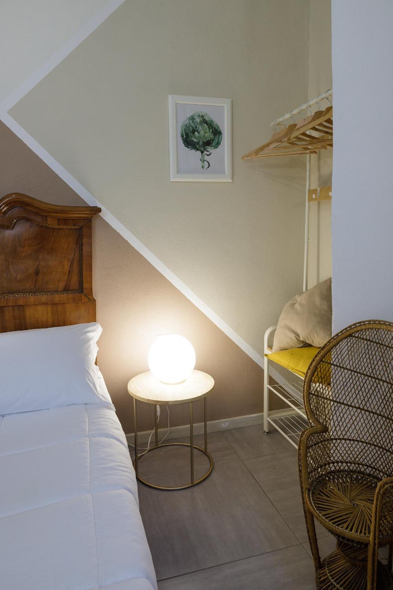 Civico13 Bed & Breakfast เนเปิลส์ ภายนอก รูปภาพ