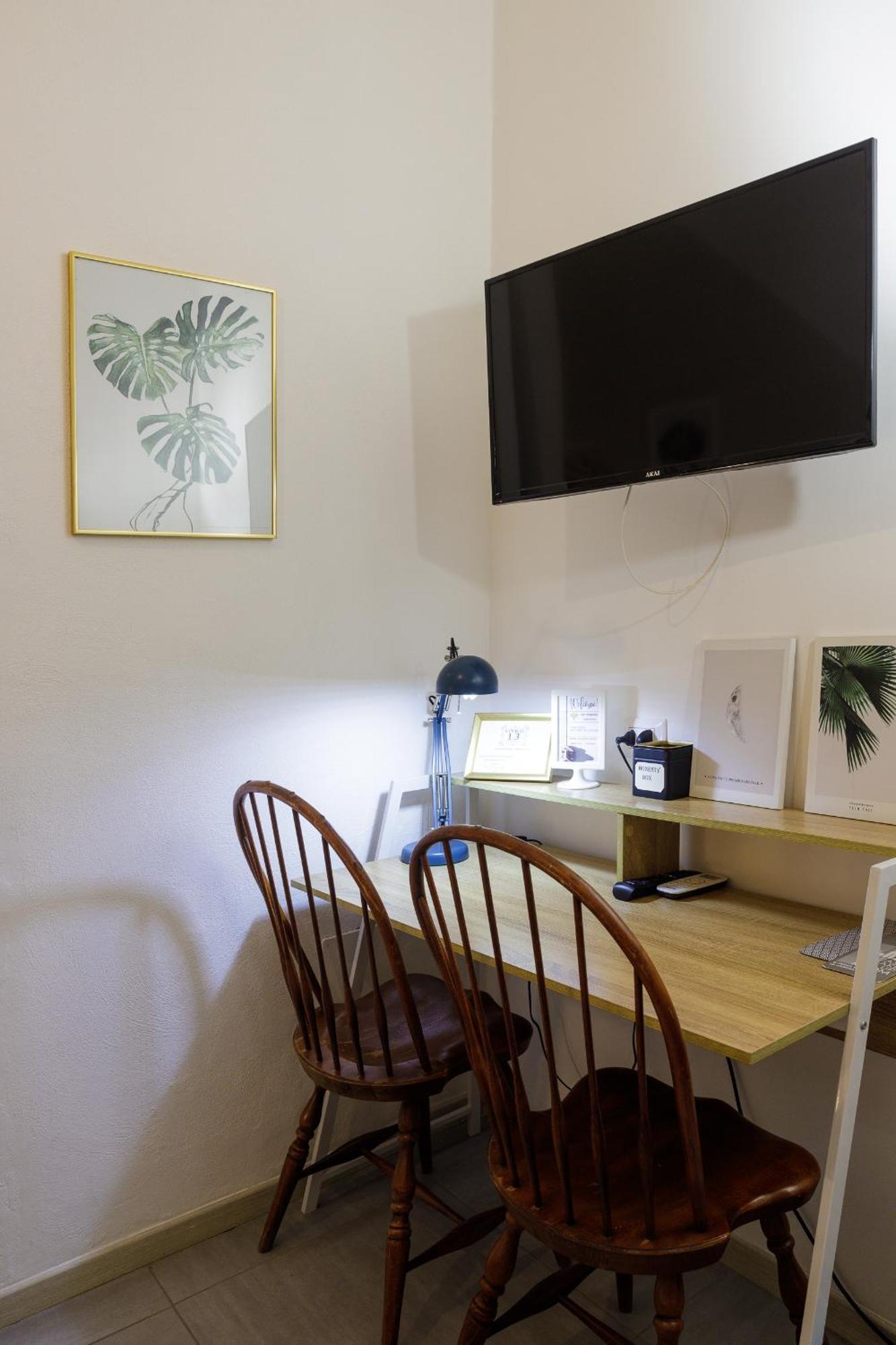 Civico13 Bed & Breakfast เนเปิลส์ ภายนอก รูปภาพ