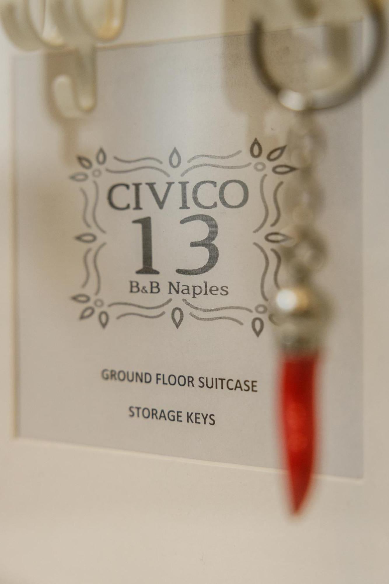 Civico13 Bed & Breakfast เนเปิลส์ ภายนอก รูปภาพ